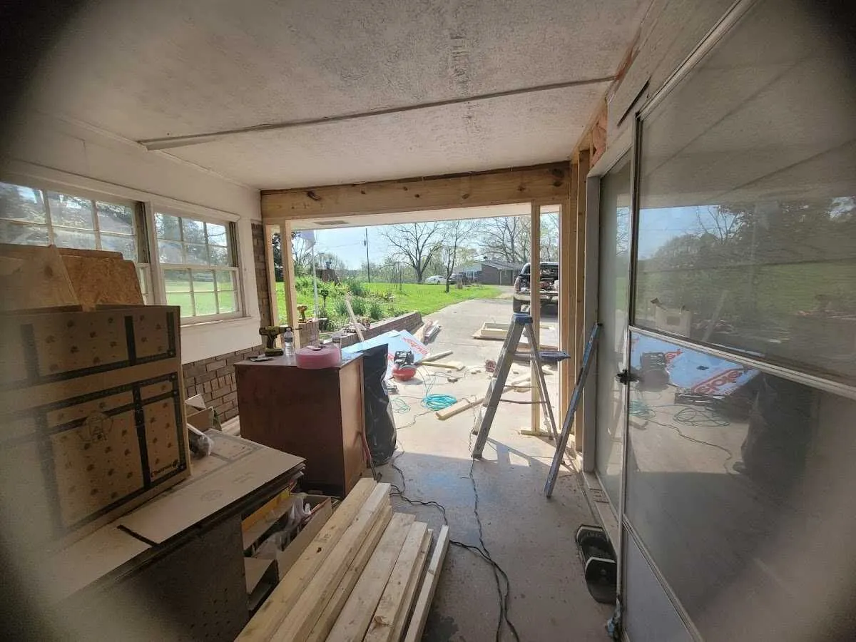 Air movers and dehumidifier for Drying & Dehumidification in Sierra Vista